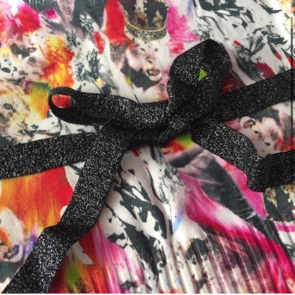 Vintage Graphic Cardigan Sweater - Picture 5 of 6